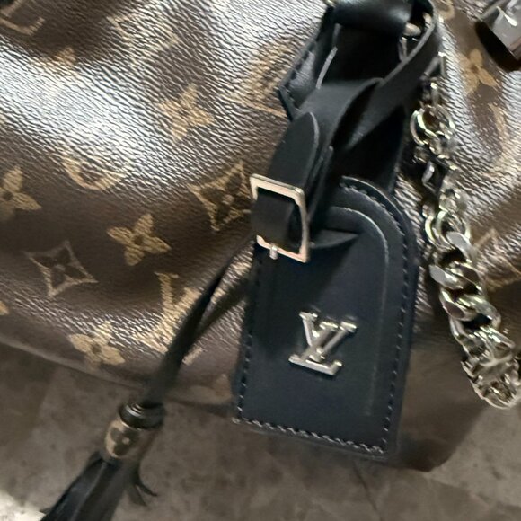 STUNNING Fashion Satchel with 2 straps (1 Reversible)-Crossbody-Dual Wear-LV BAG - Picture 4 of 9